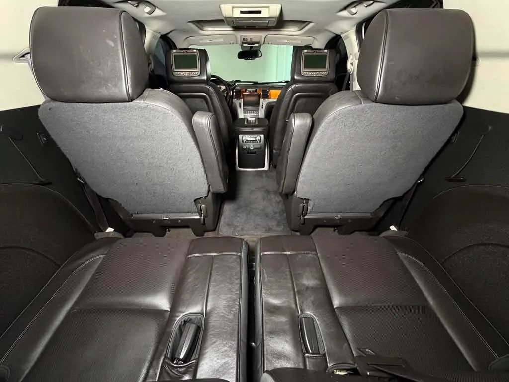 Used 2013 Cadillac Escalade ESV Platinum AWD/4WD image 18
