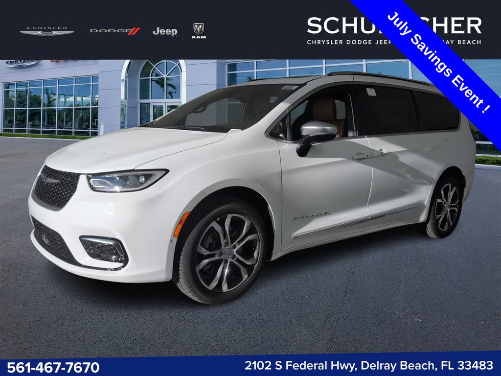 New 2025 Chrysler Pacifica Pinnacle w/ Trailer Tow Group AWD/4WD image 4