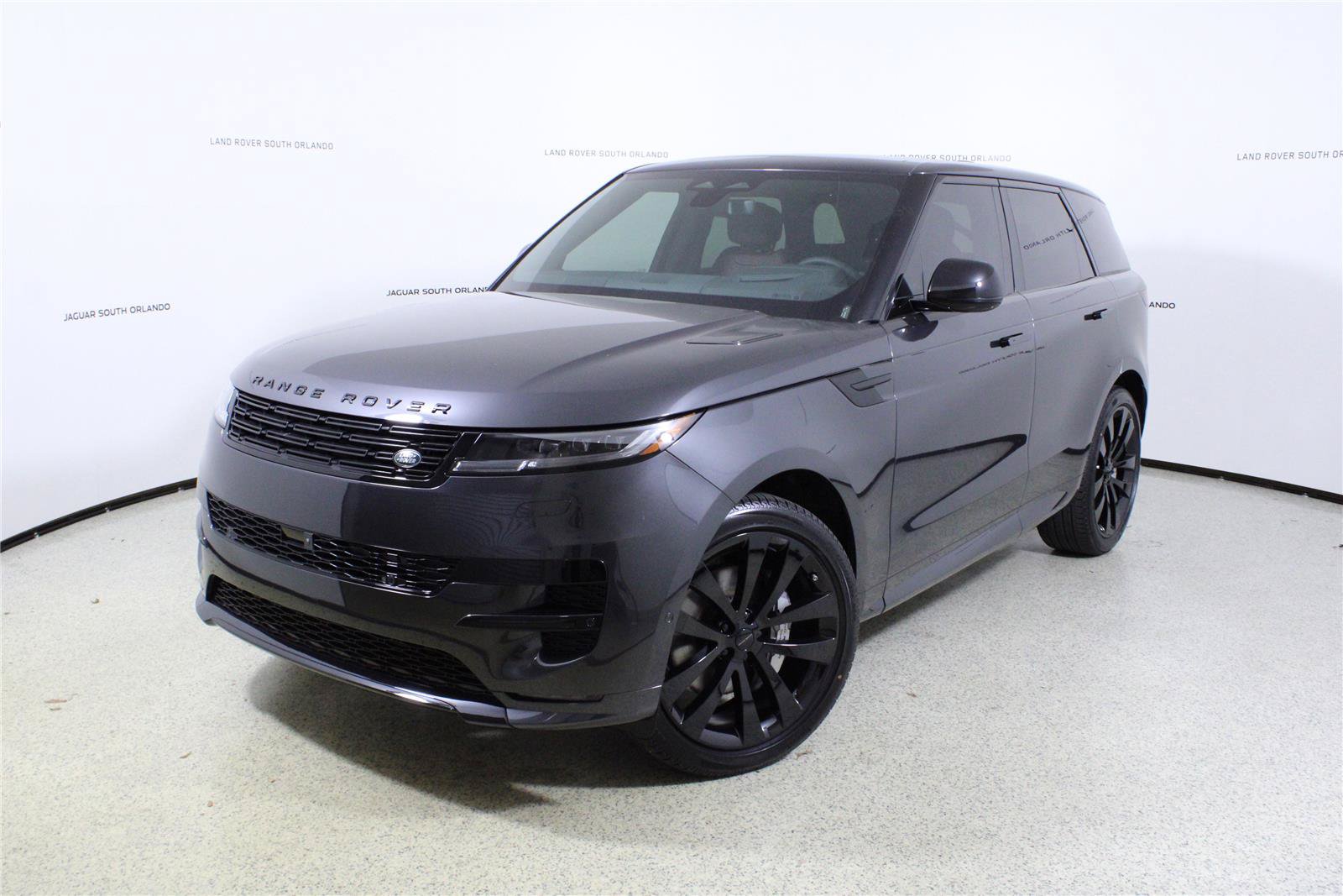 New 2026 Land Rover Range Rover Sport Dynamic SE