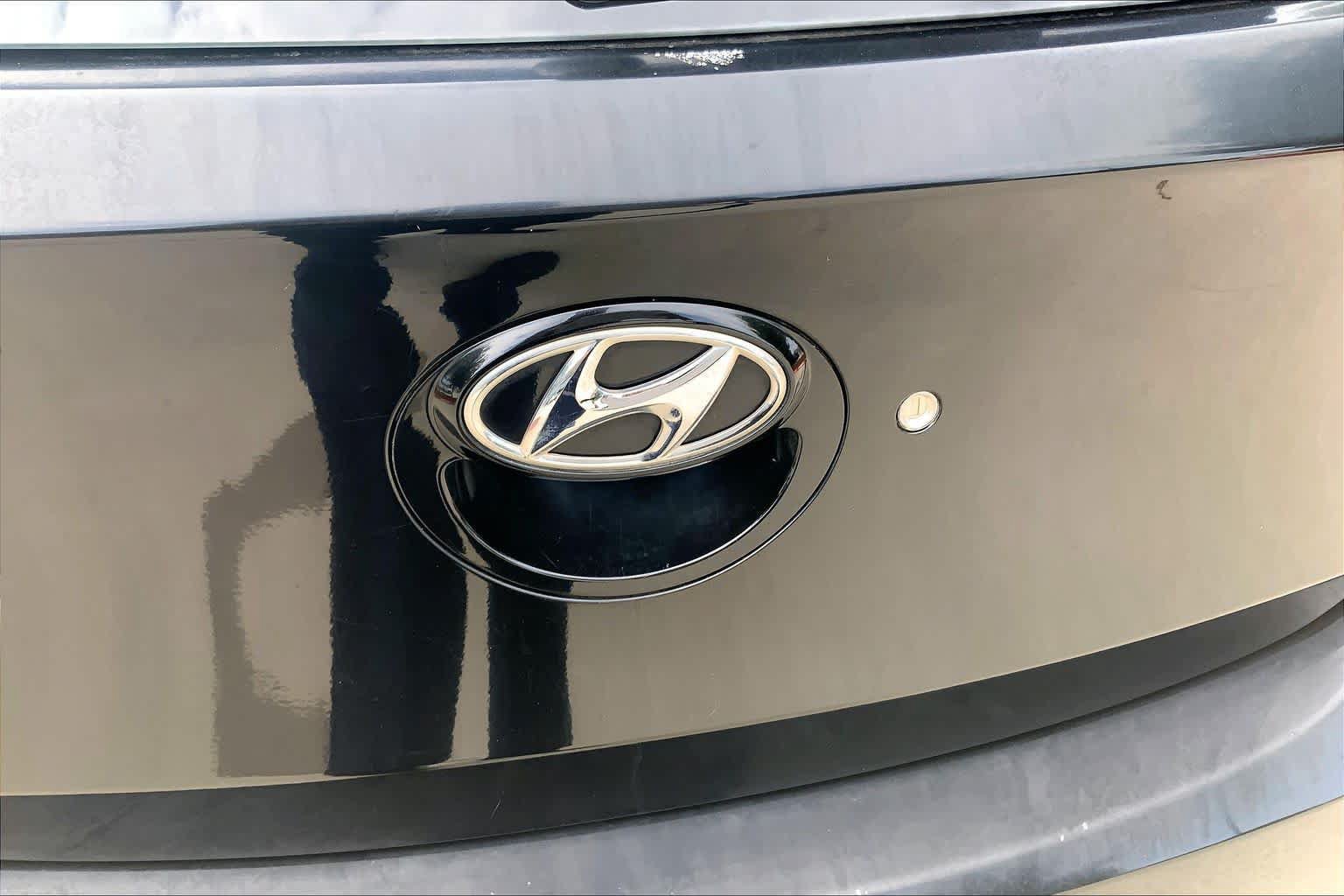 Used 2015 Hyundai Accent Sport FWD image 32