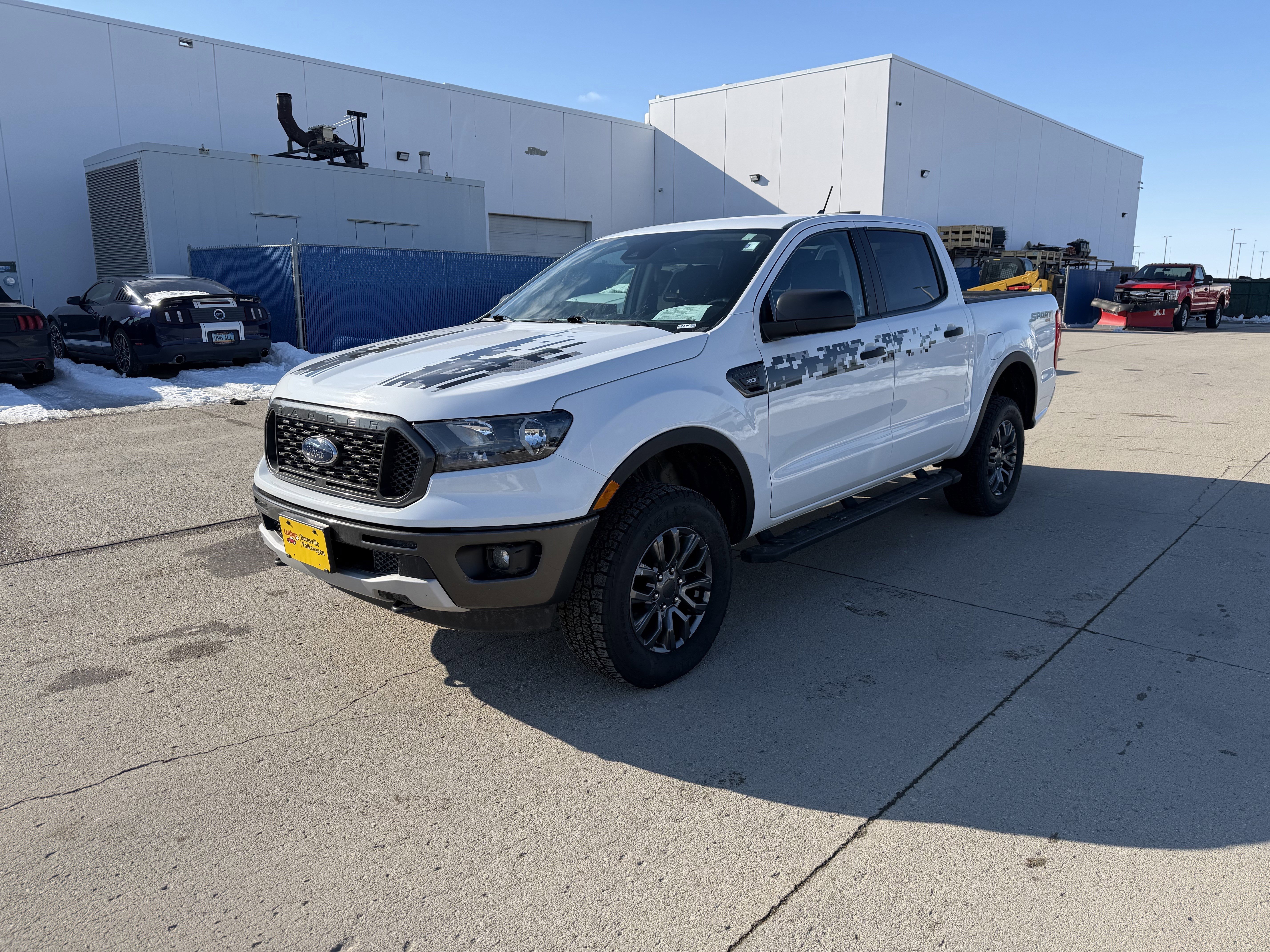 Used 2022 Ford Ranger XLT w/ Equipment Group 301A Mid AWD/4WD image 2