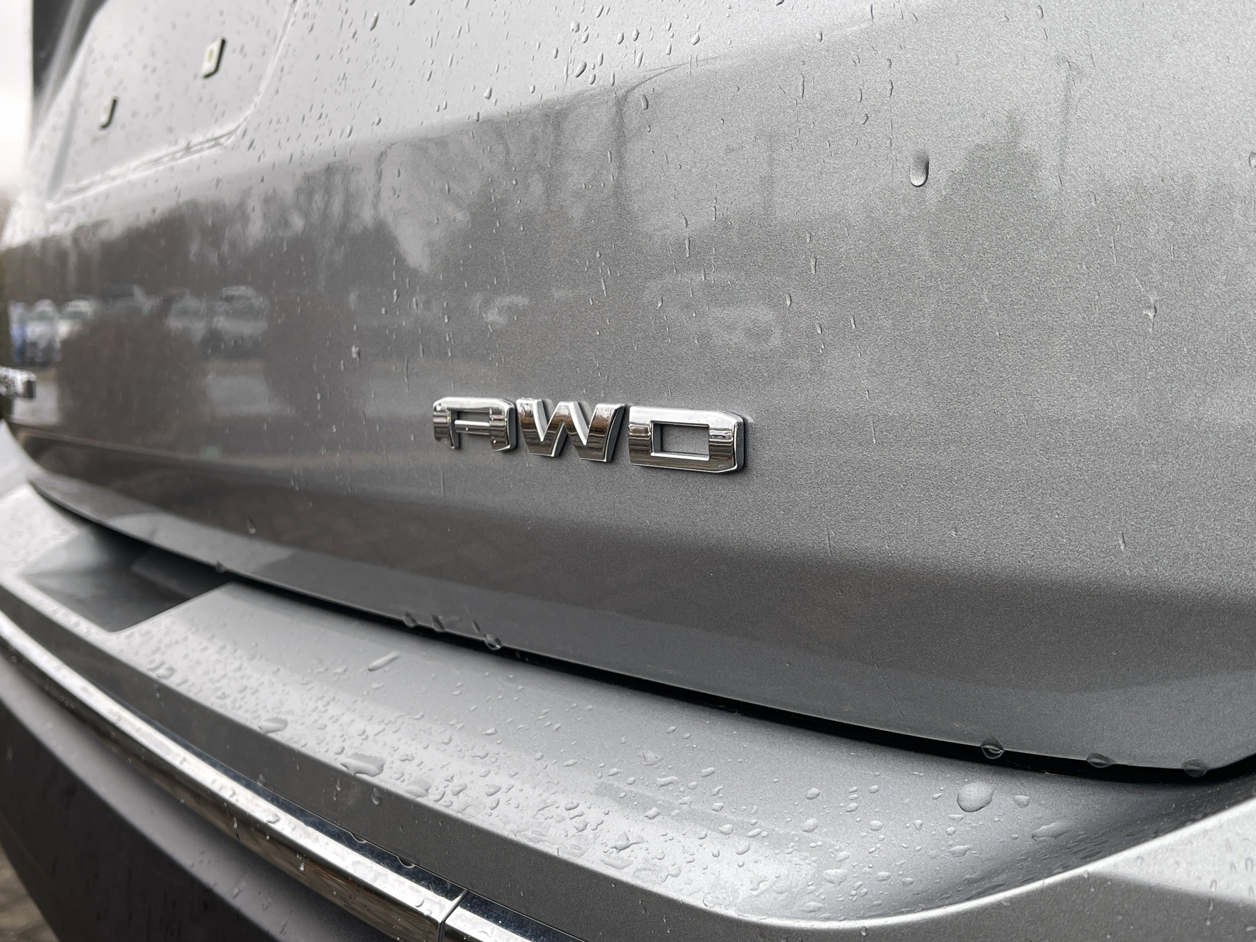 Used 2024 GMC Terrain SLT w/ Infotainment Package II image 12