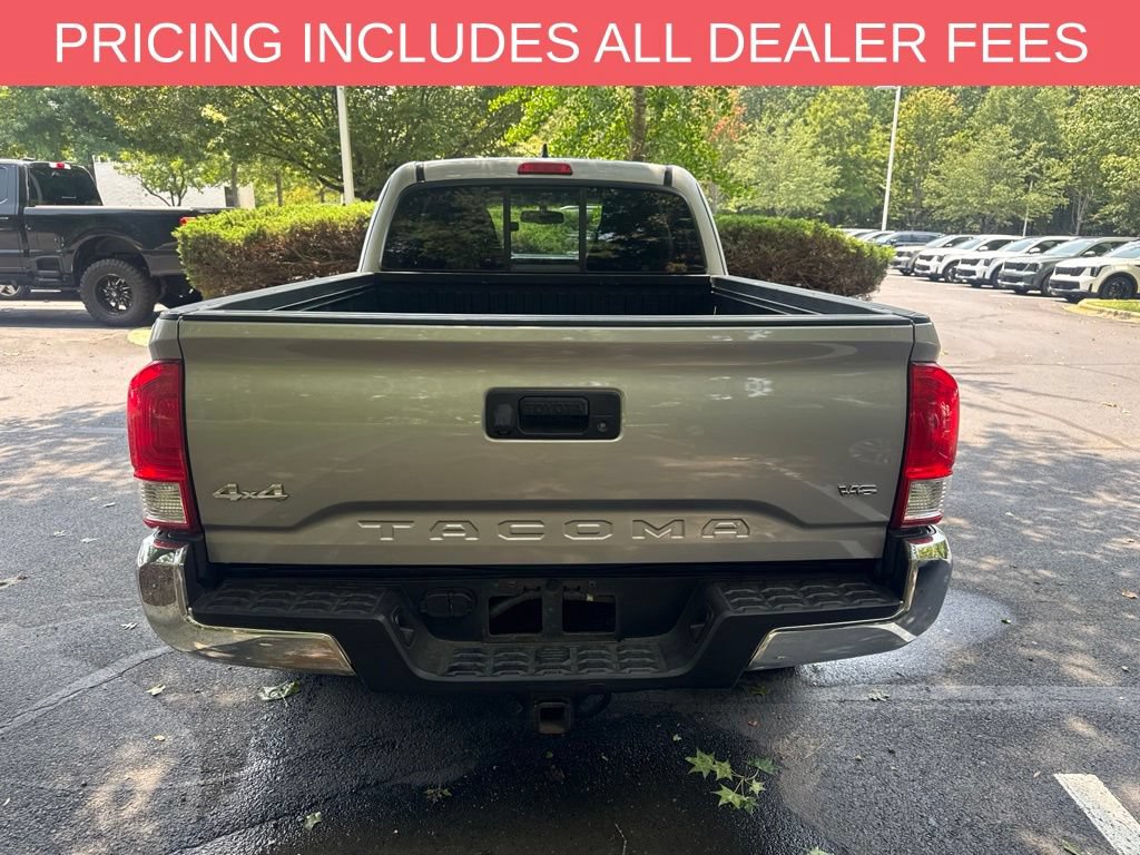 Used 2017 Toyota Tacoma SR5 w/ Tow Package AWD/4WD image 14