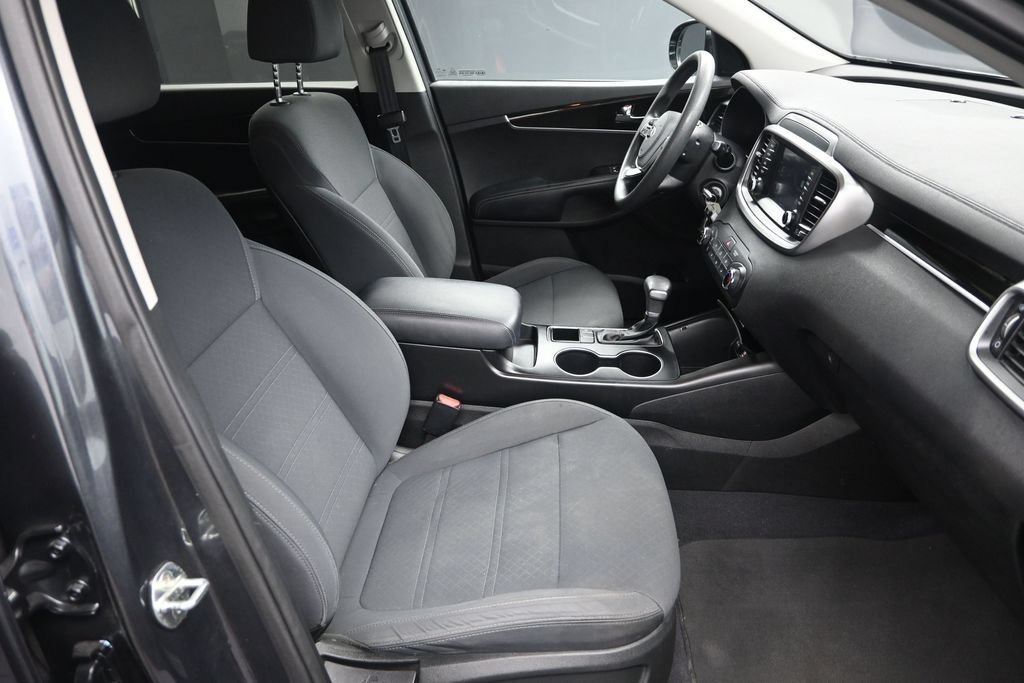 Used 2020 Kia Sorento FWD V6 image 35