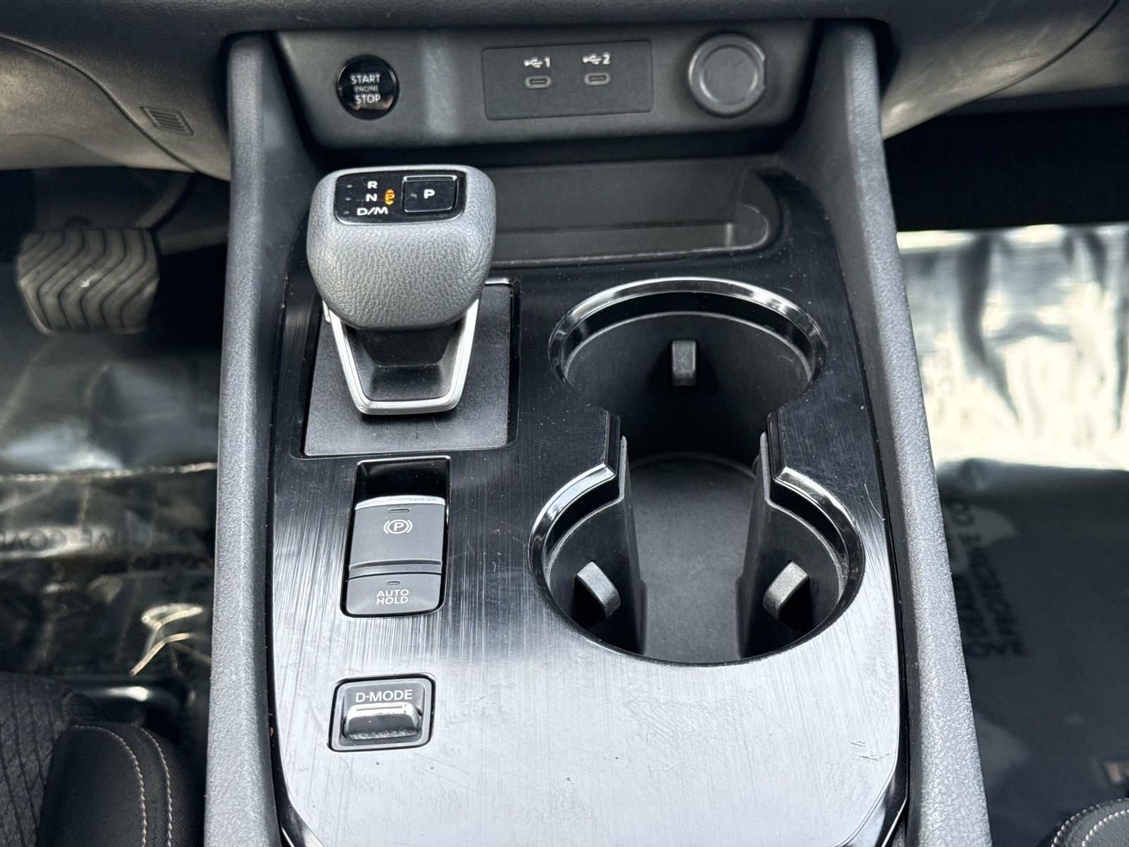 Used 2024 Nissan Rogue SV image 12