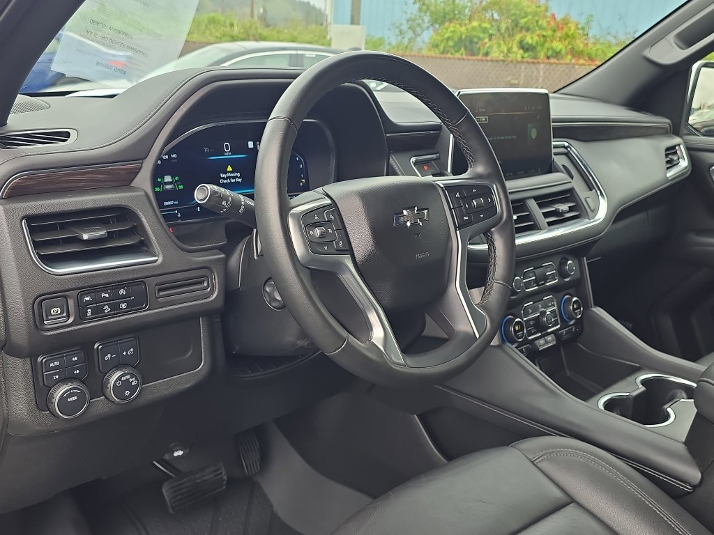 Used 2024 Chevrolet Tahoe Z71 w/ Luxury Package AWD/4WD image 16