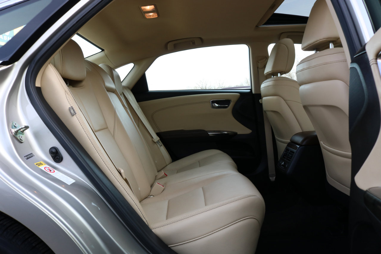 Used 2014 Toyota Avalon Limited image 37