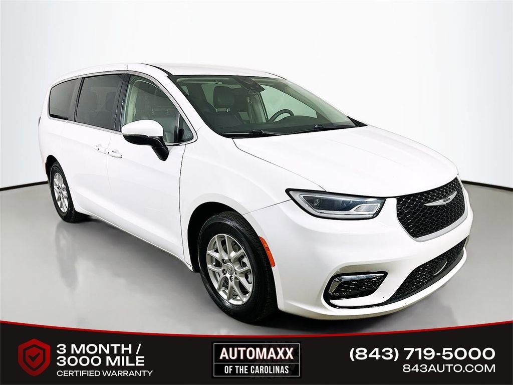 Used 2023 Chrysler Pacifica Touring-L