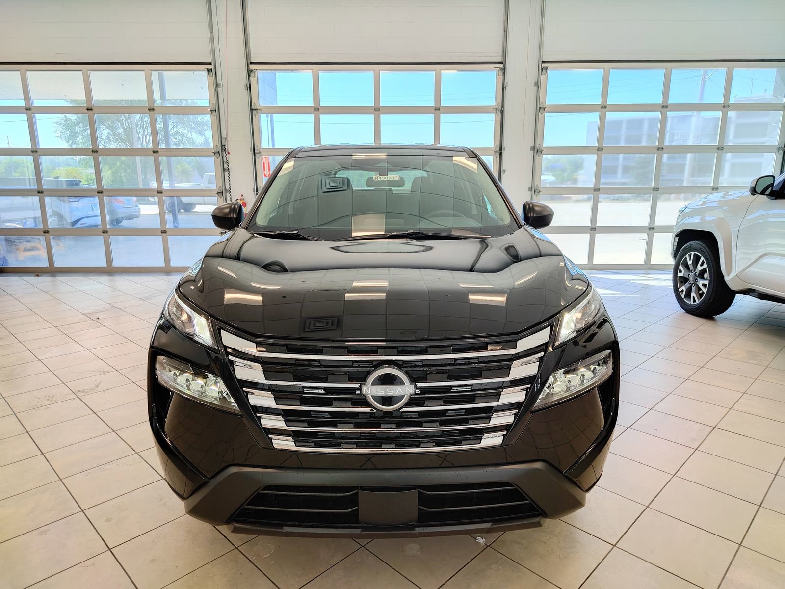 New 2026 Nissan Rogue S image 8