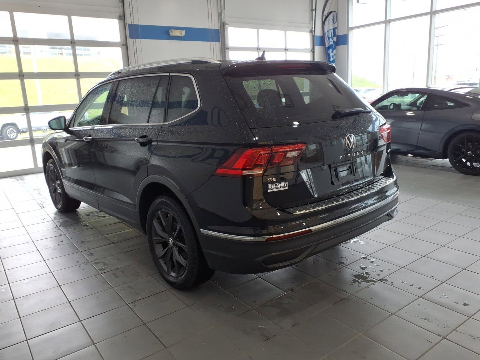 Used 2022 Volkswagen Tiguan SE AWD/4WD image 7