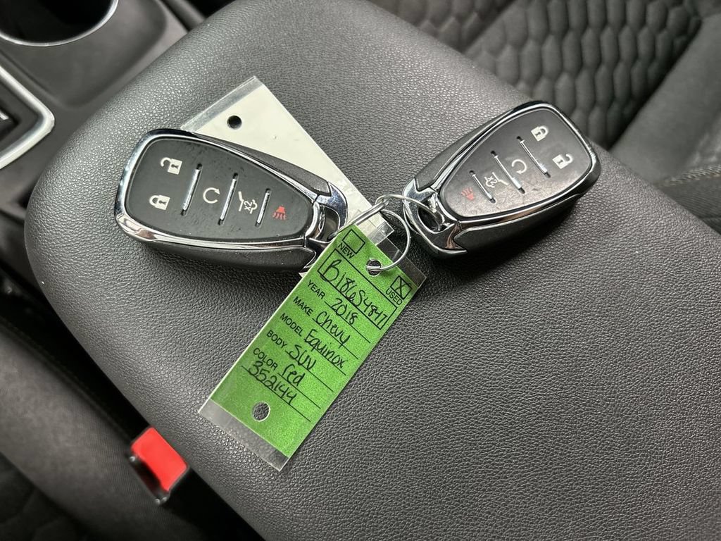 Used 2018 Chevrolet Equinox LT AWD/4WD image 12