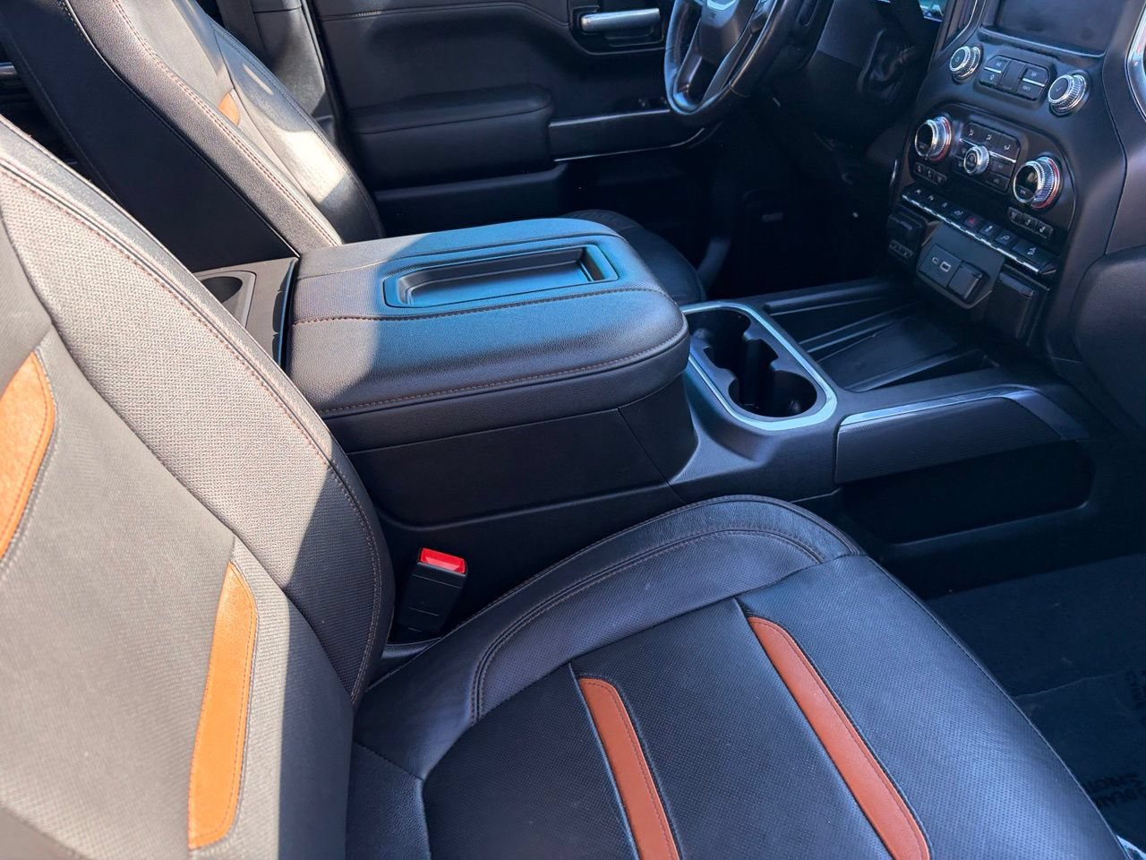 Used 2021 GMC Sierra 1500 AT4 w/ AT4 Value Package AWD/4WD image 12