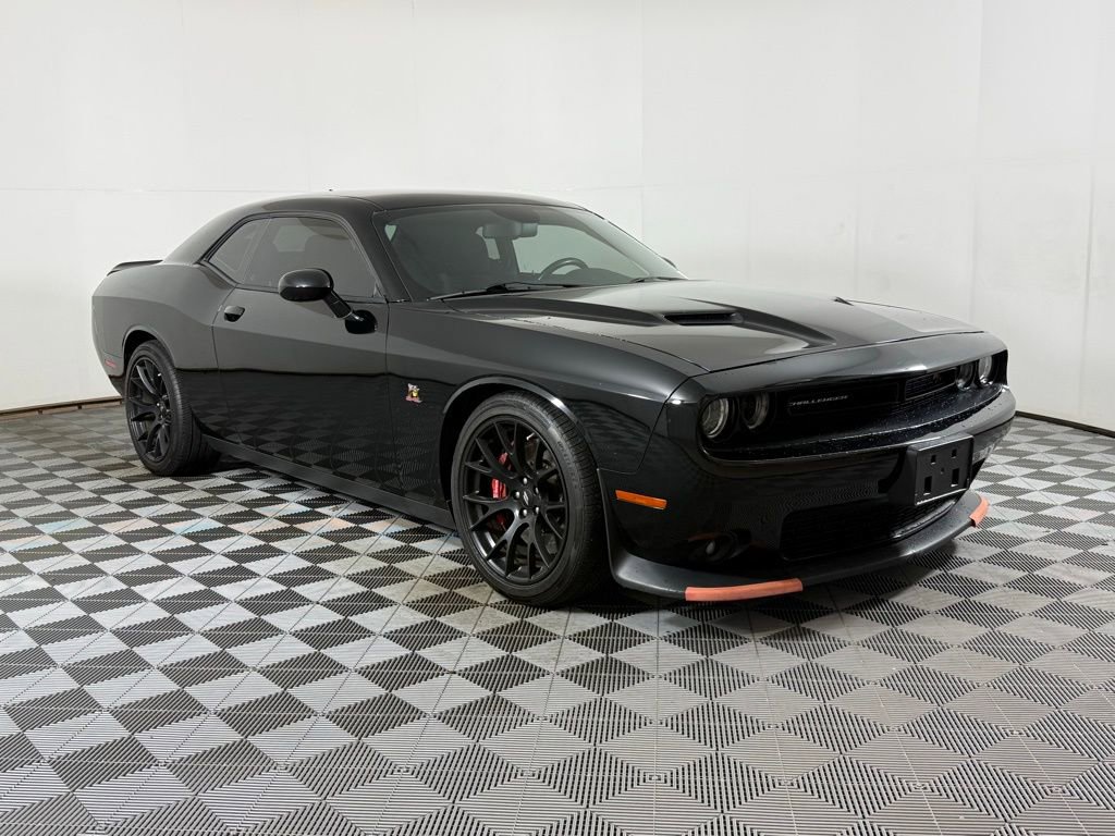 Used 2018 Dodge Challenger R/T Scat Pack w/ Dynamics Package RWD image 1