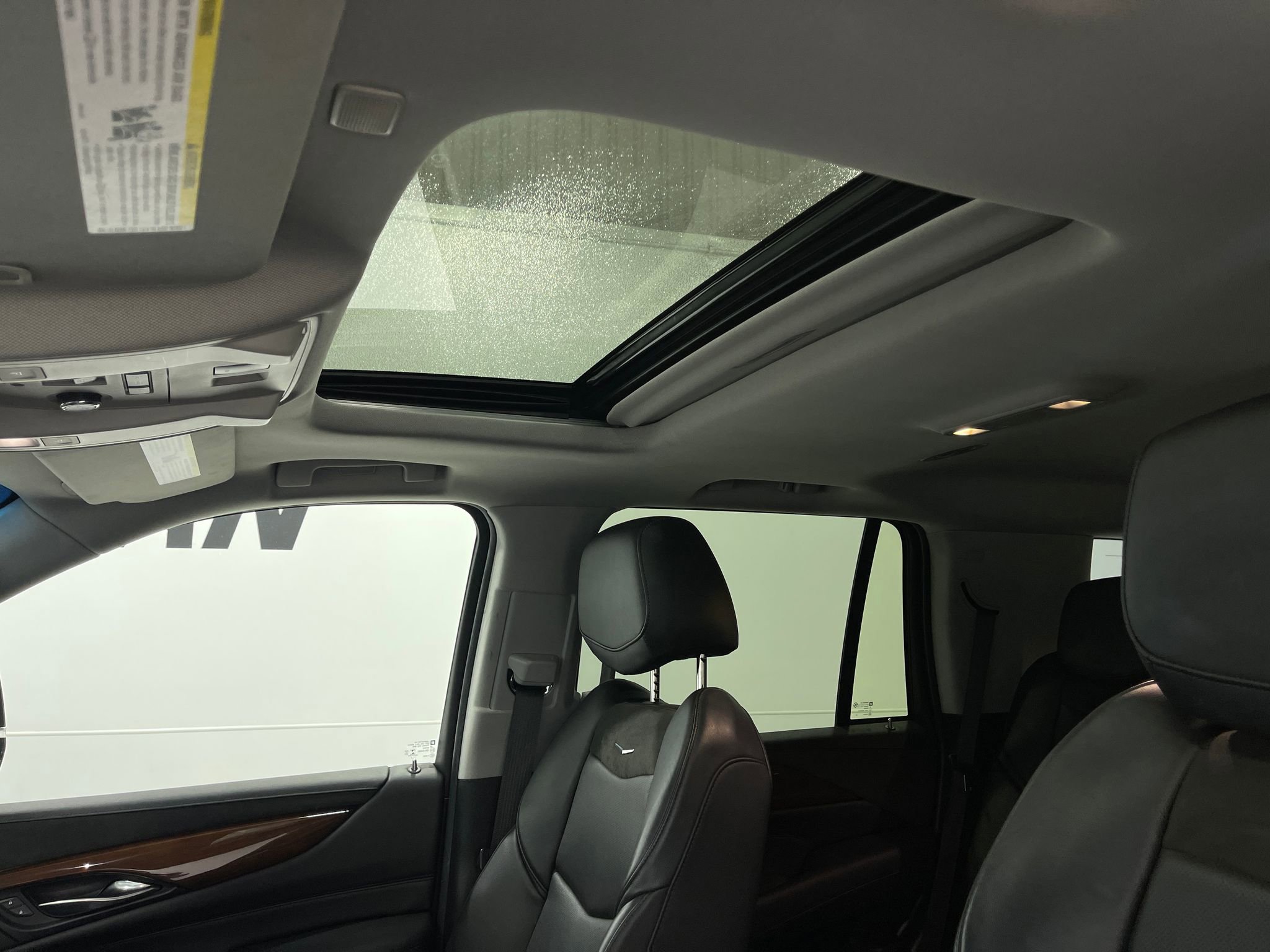 Used 2019 Cadillac Escalade Luxury image 11