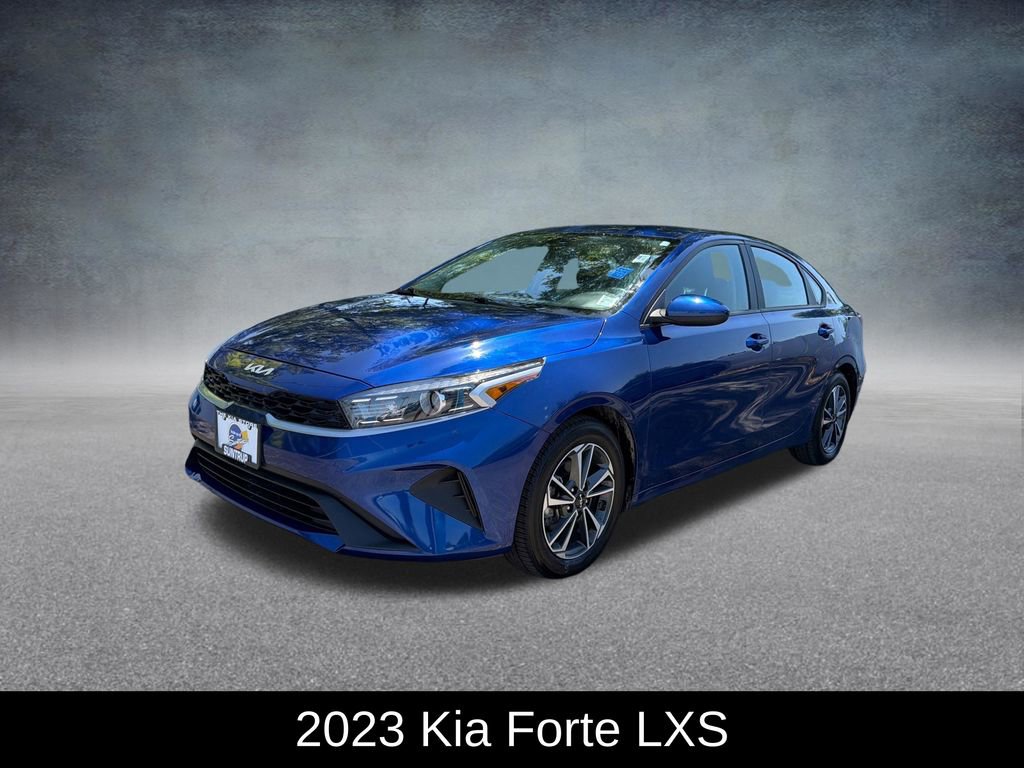 Used 2023 Kia Forte LXS FWD image 3