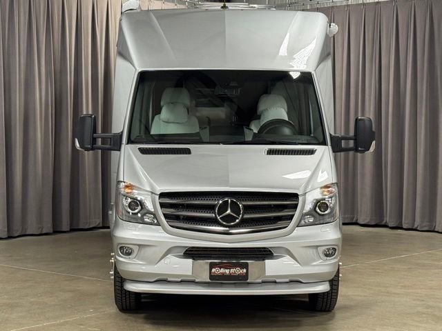 Used 2018 Mercedes-Benz Sprinter 3500 image 2