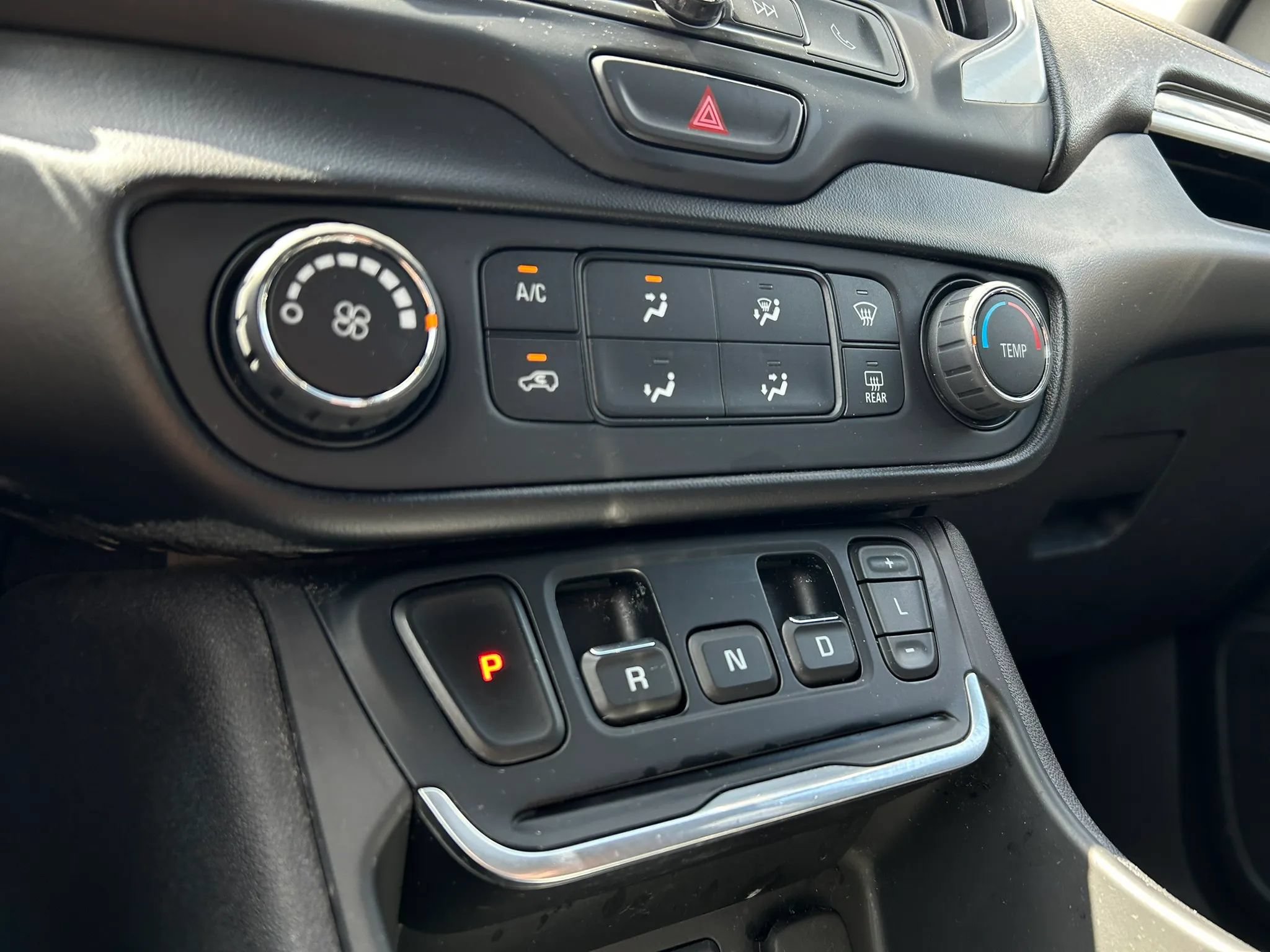 Used 2019 GMC Terrain SLE AWD/4WD image 24