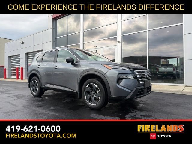 Used 2025 Nissan Rogue SV AWD/4WD image 1