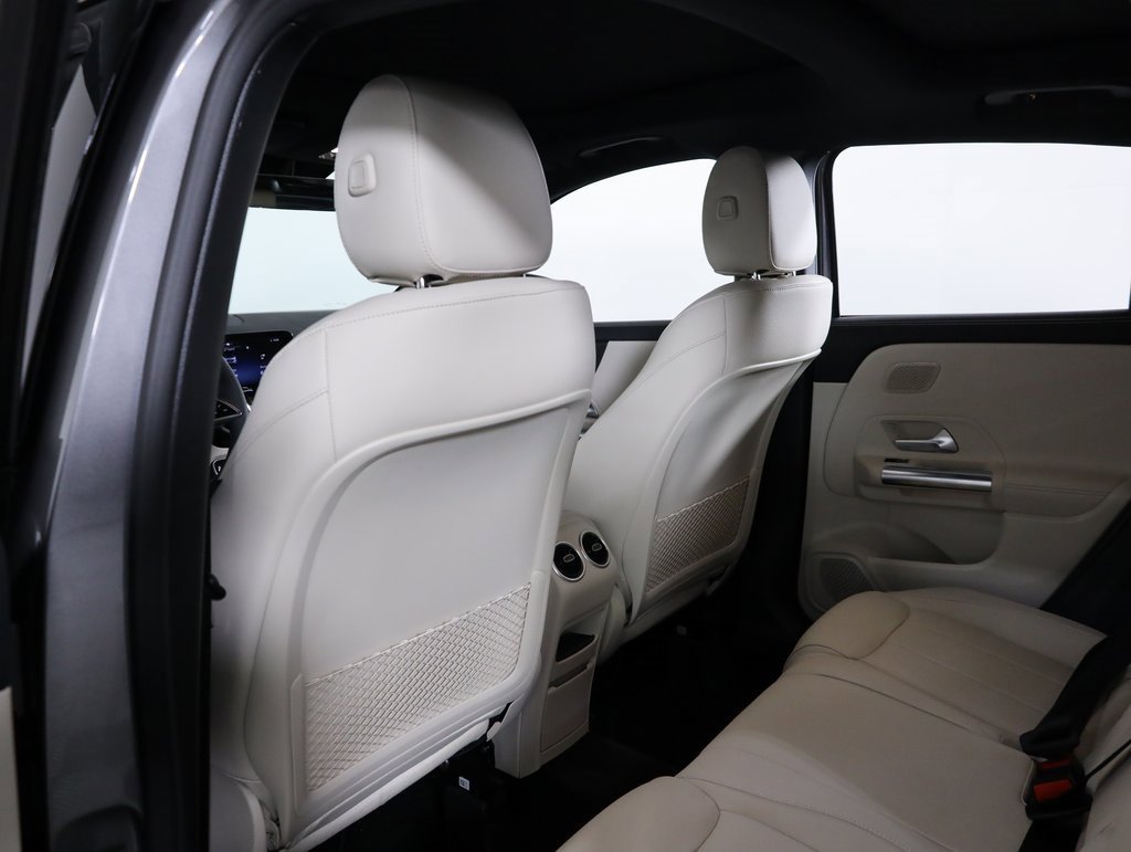 Certified 2026 Mercedes-Benz GLA 250 4MATIC image 39