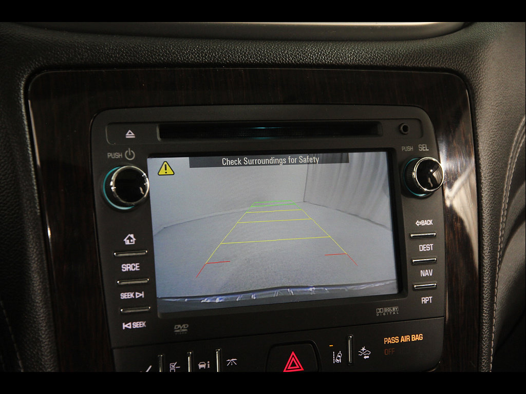 Used 2016 Chevrolet Traverse LTZ AWD/4WD image 13