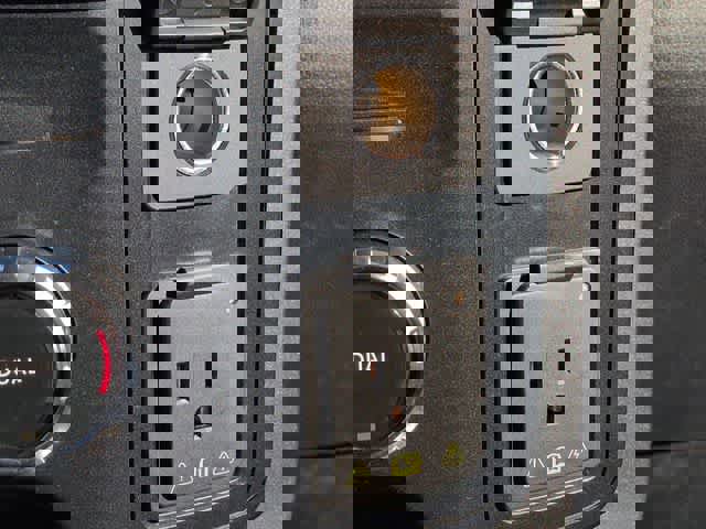 Used 2023 Ford F150 Lariat w/ Equipment Group 502A High AWD/4WD image 32