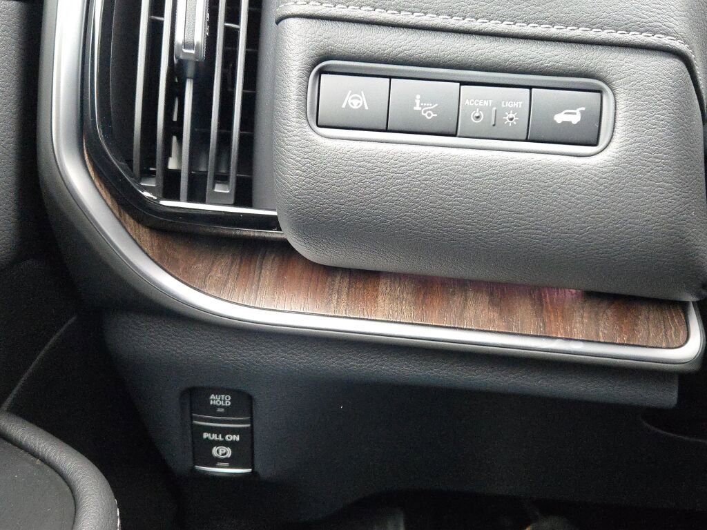 New 2026 Nissan Armada Platinum Reserve w/ Accent Package image 25