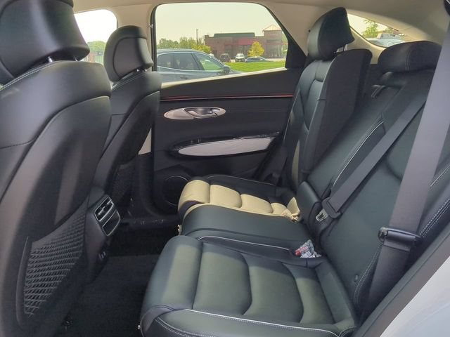 New 2026 Genesis GV70 2.5T Advanced AWD/4WD image 12