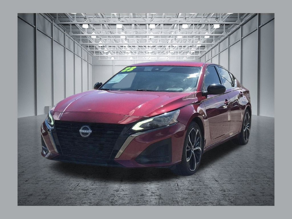 Used 2023 Nissan Altima 2.5 SR