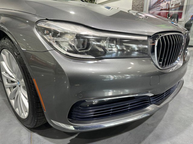 Used 2016 BMW 740i w/ Executive Package 2 RWD image 21