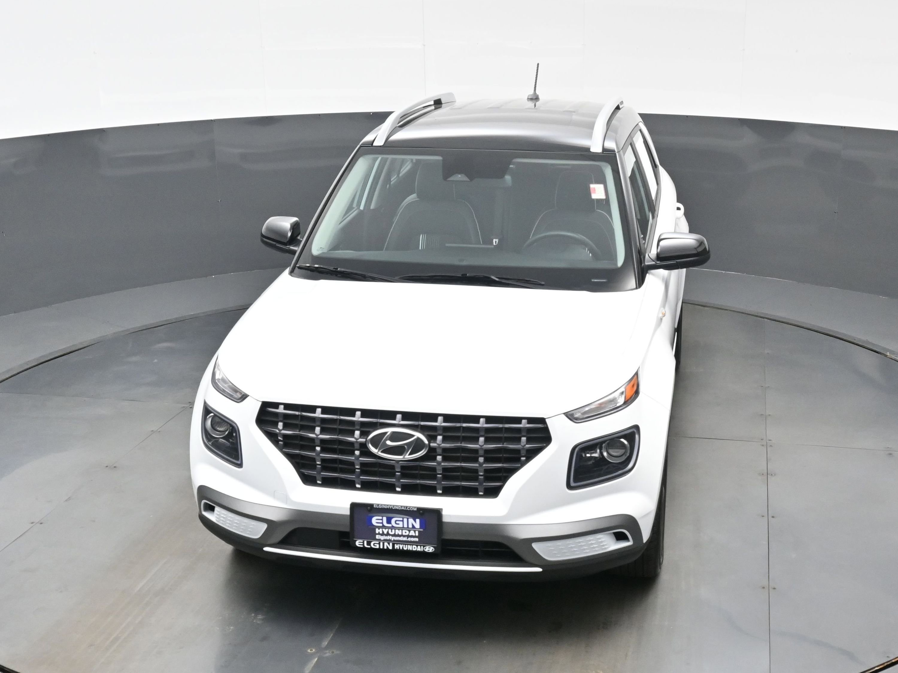 Certified 2025 Hyundai Venue Limited image 40