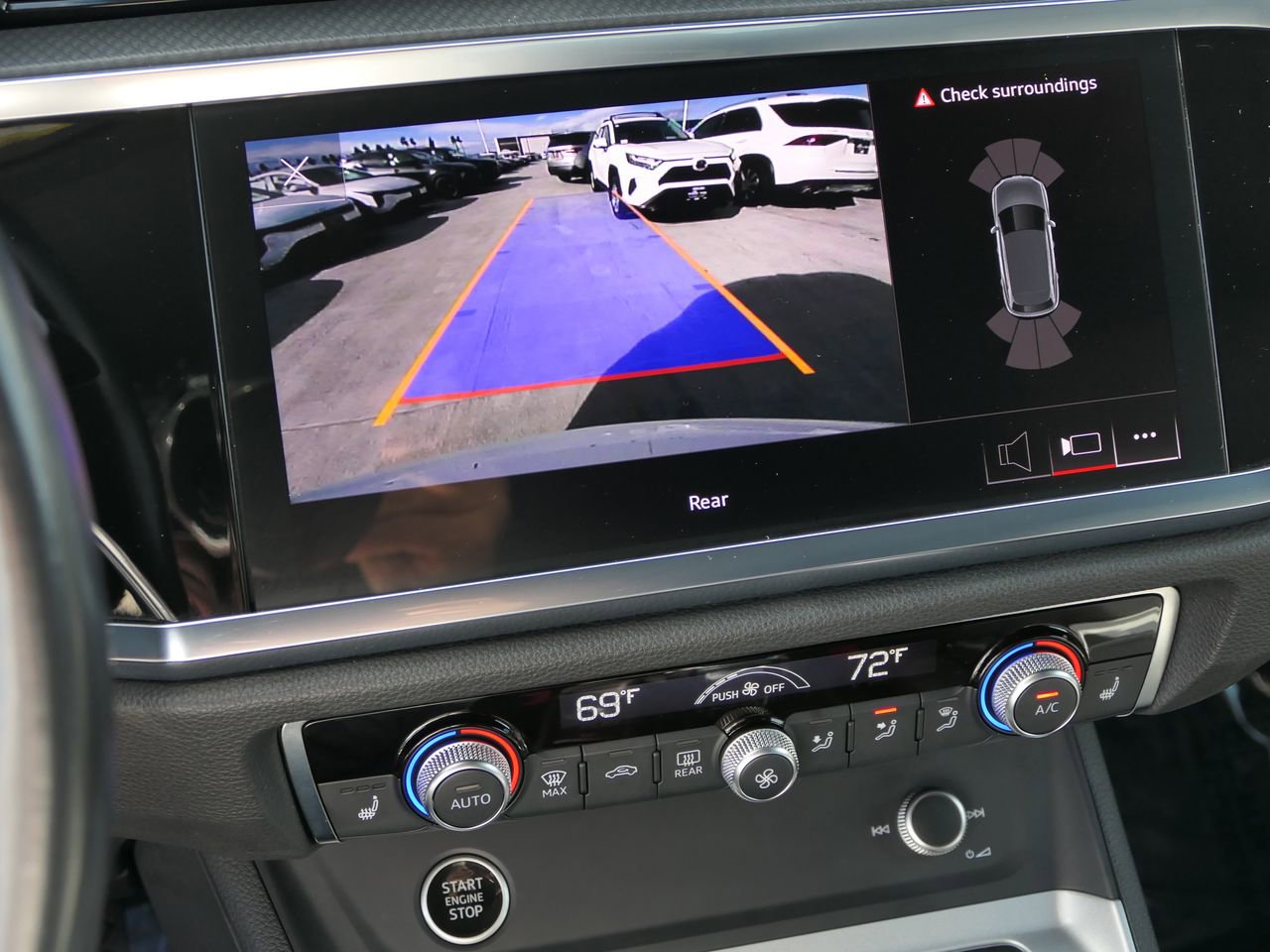 Used 2024 Audi Q3 2.0T Premium image 19