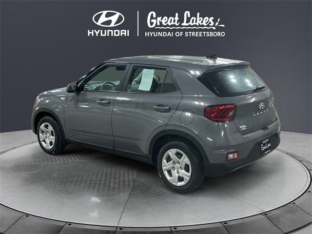 Used 2020 Hyundai Venue SE image 3