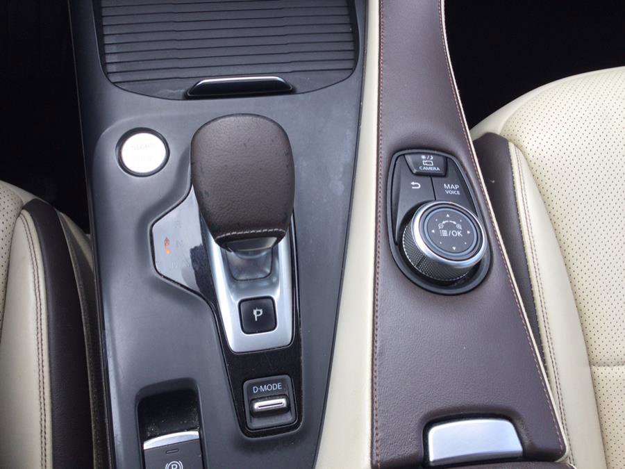 Used 2019 INFINITI QX50 Essential w/ Sensory Package image 16