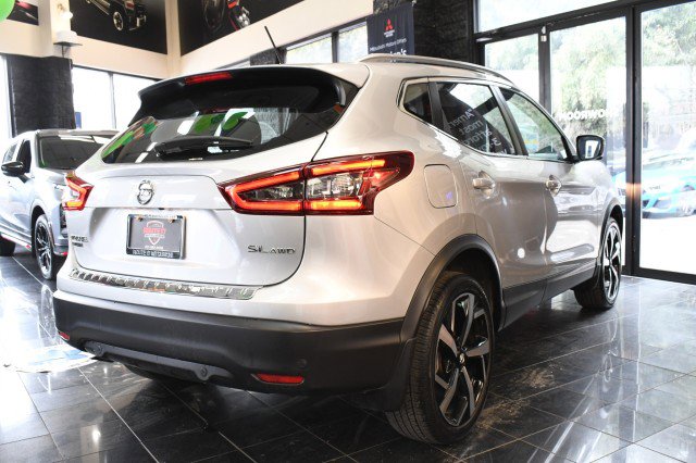 Used 2022 Nissan Rogue Sport SL AWD/4WD image 10