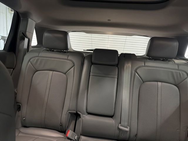 Used 2020 Lincoln Nautilus Reserve w/ Equipment Group 201A AWD/4WD image 11