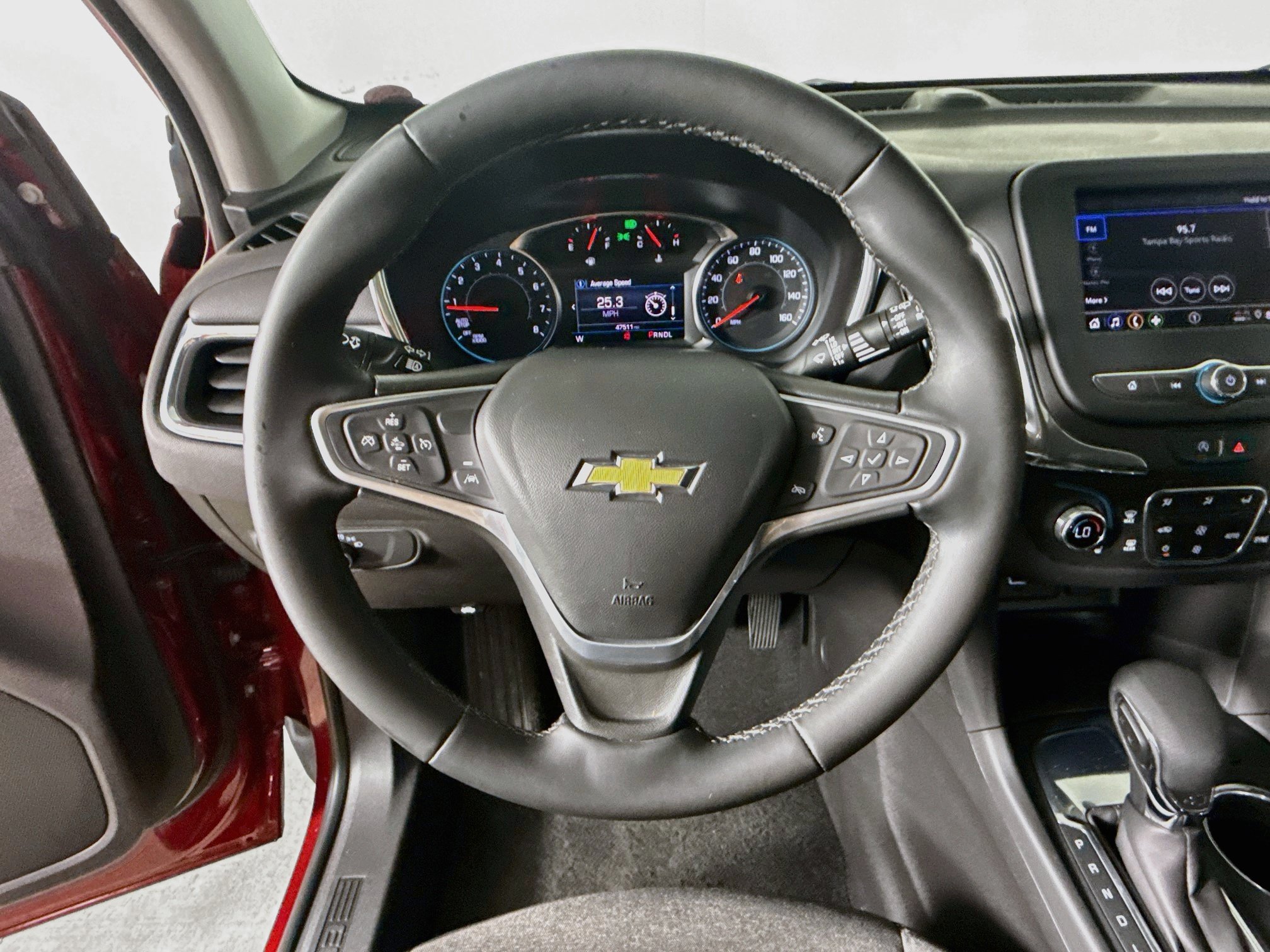 Used 2023 Chevrolet Equinox LT FWD image 11