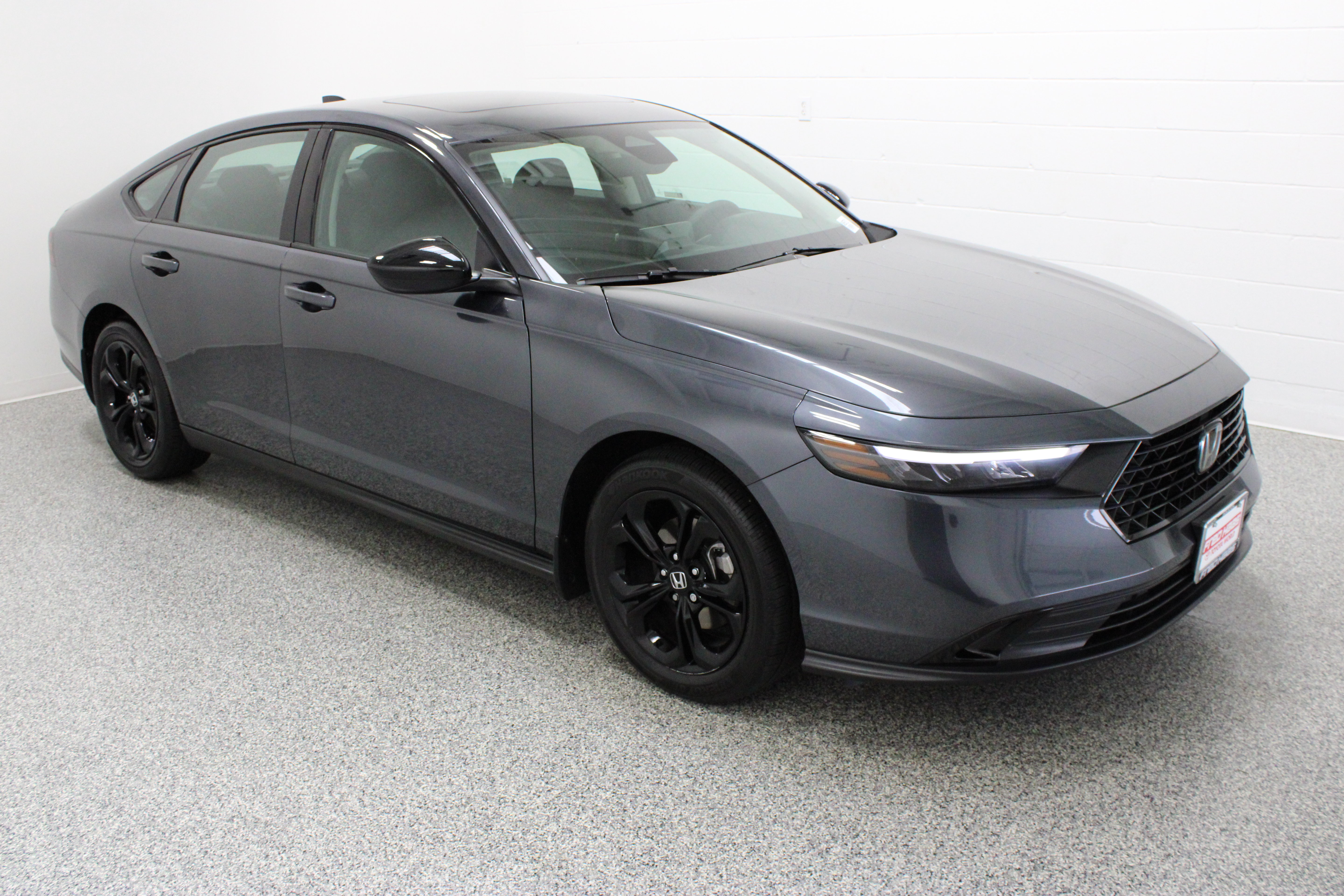 Used 2025 Honda Accord SE image 4