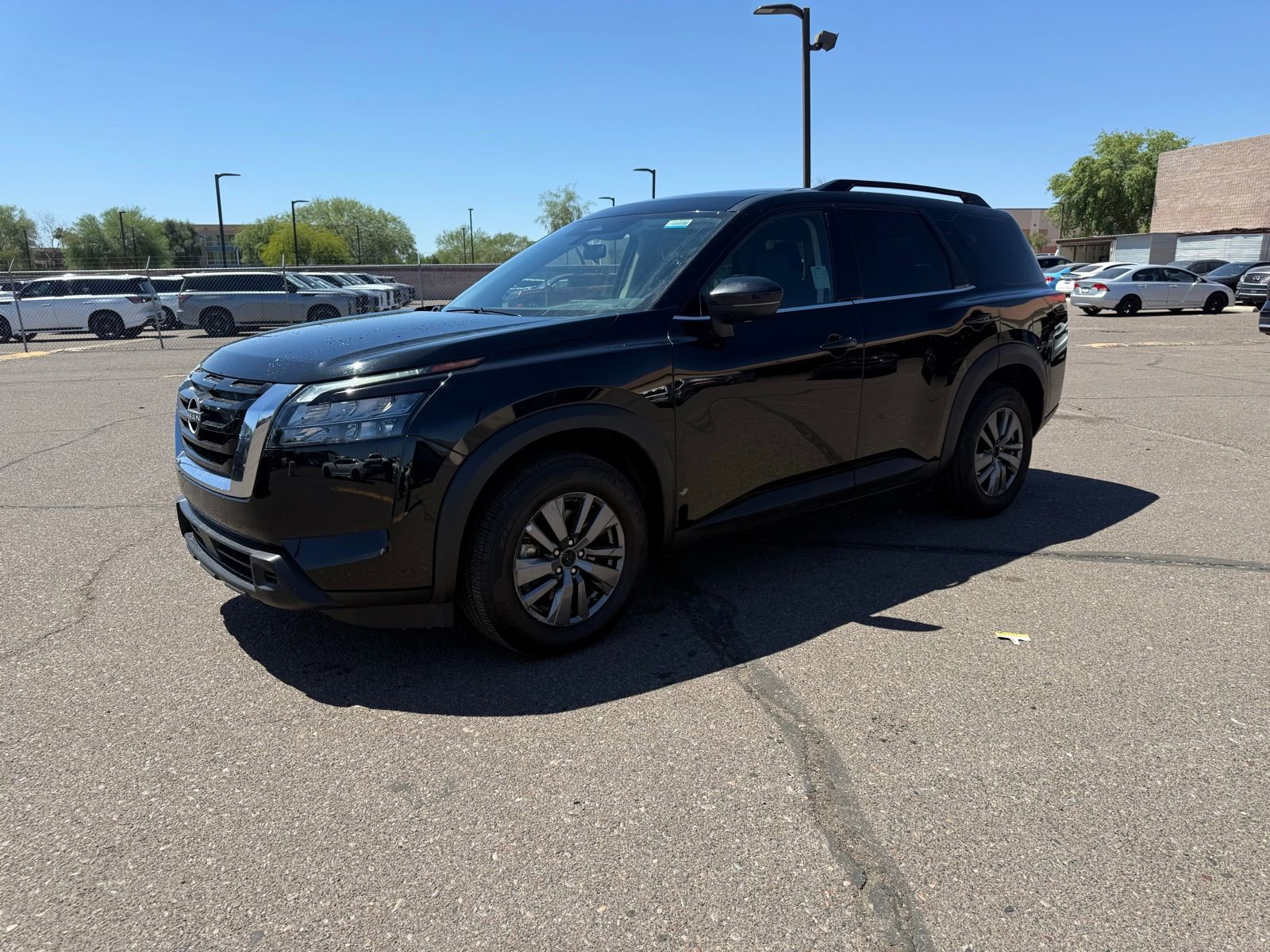 Certified 2025 Nissan Pathfinder SV image 1