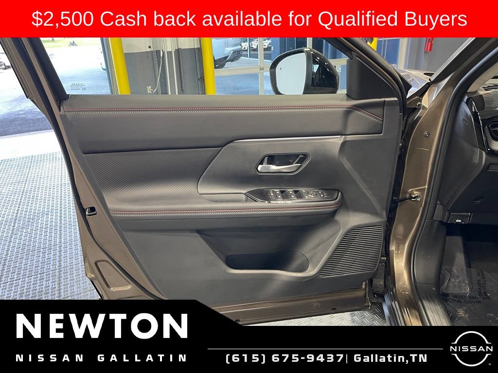 New 2026 Nissan Kicks SR FWD image 18