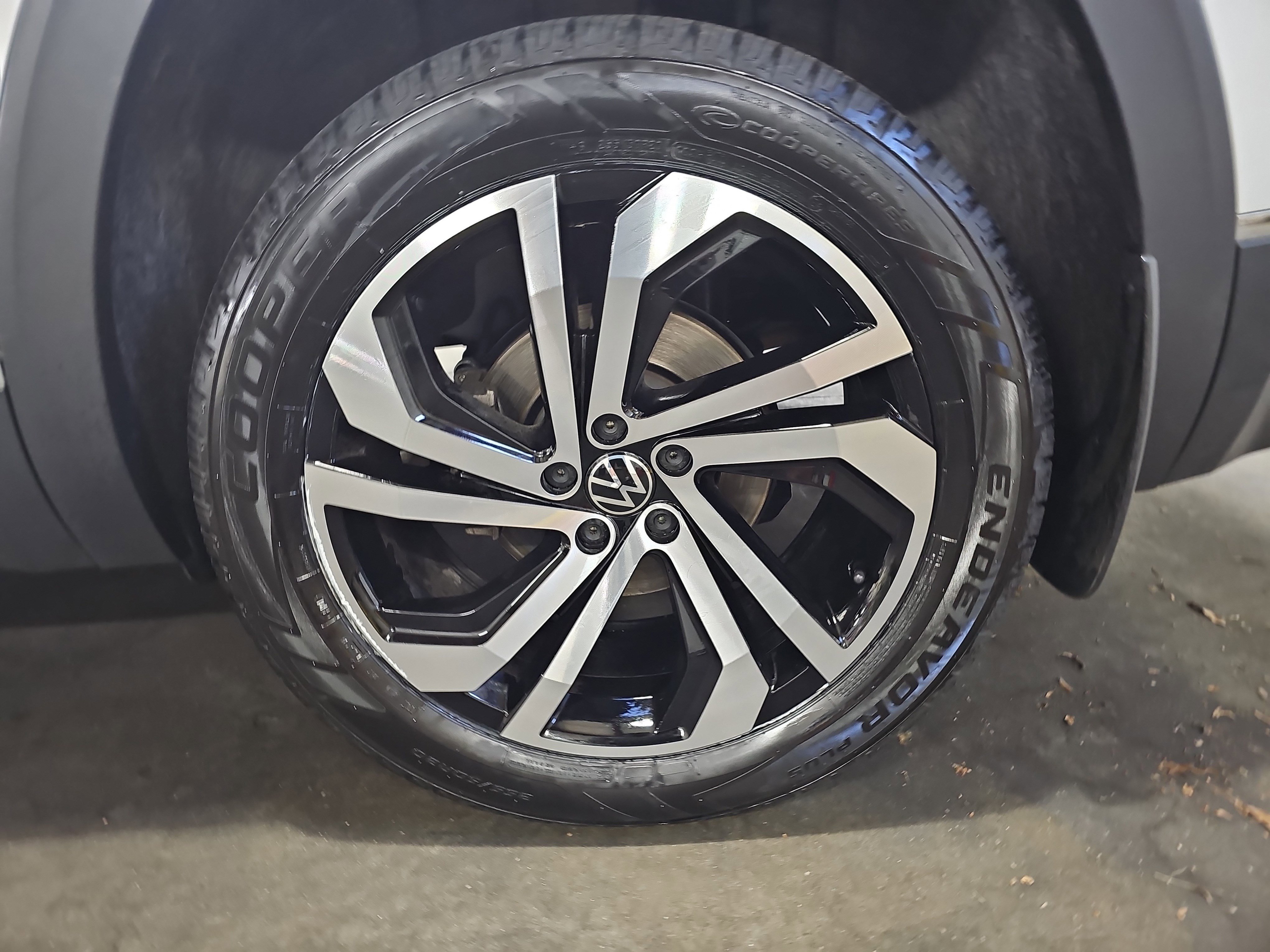 Used 2023 Volkswagen Atlas SEL image 34