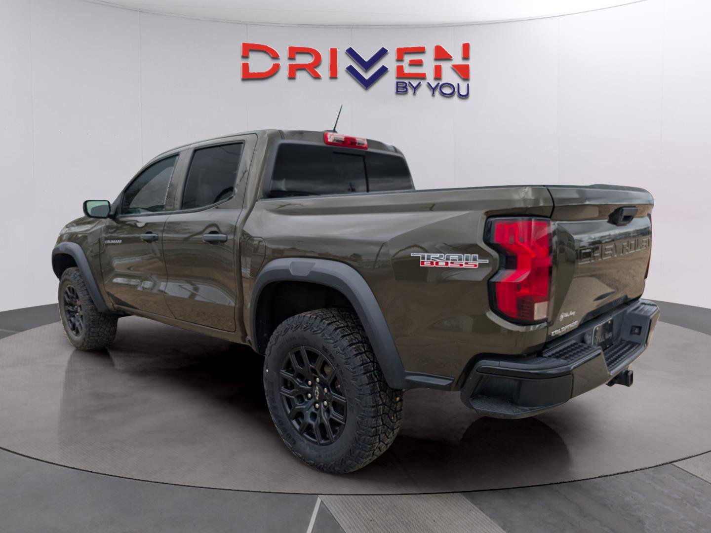 Used 2024 Chevrolet Colorado Trail Boss w/ Advanced Trailering Package image 3