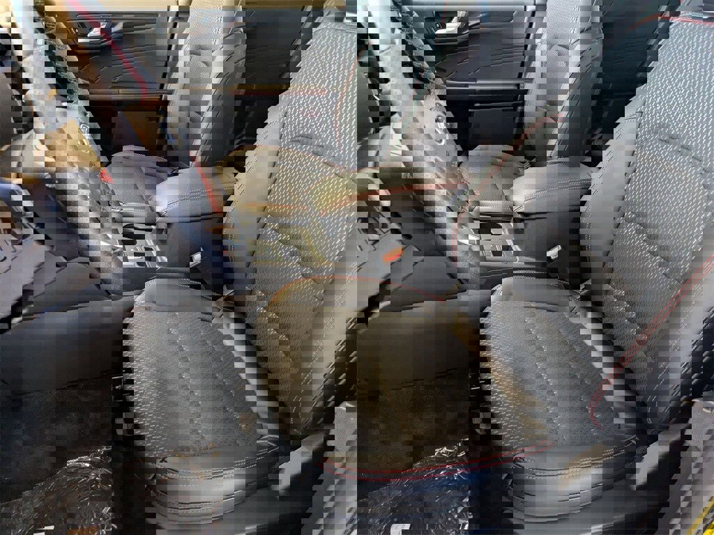 New 2026 Ford Escape ST-Line Select w/ Equipment Group 401A image 16