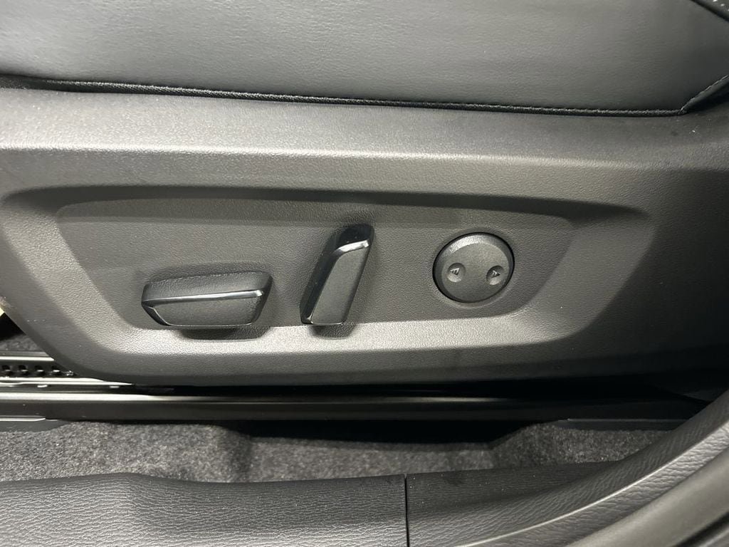 New 2026 Mitsubishi Outlander SE AWD/4WD image 10