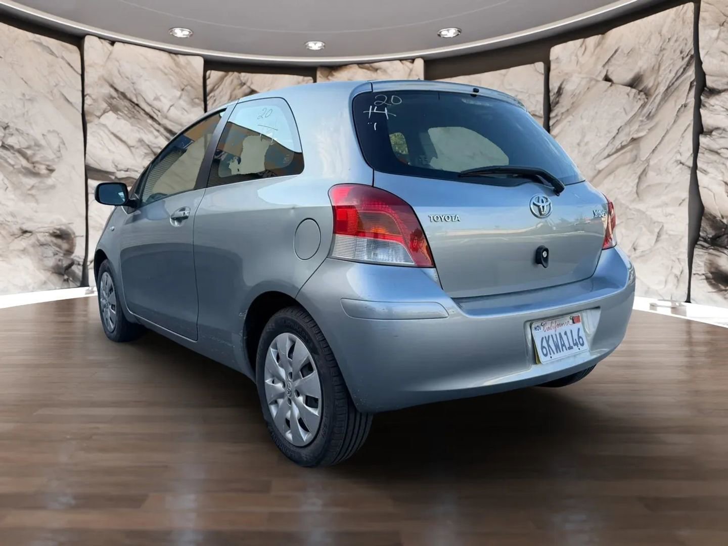 Used 2010 Toyota Yaris 2-Door Hatchback FWD image 8