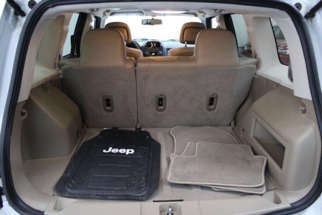 Used 2016 Jeep Patriot High Altitude FWD image 20
