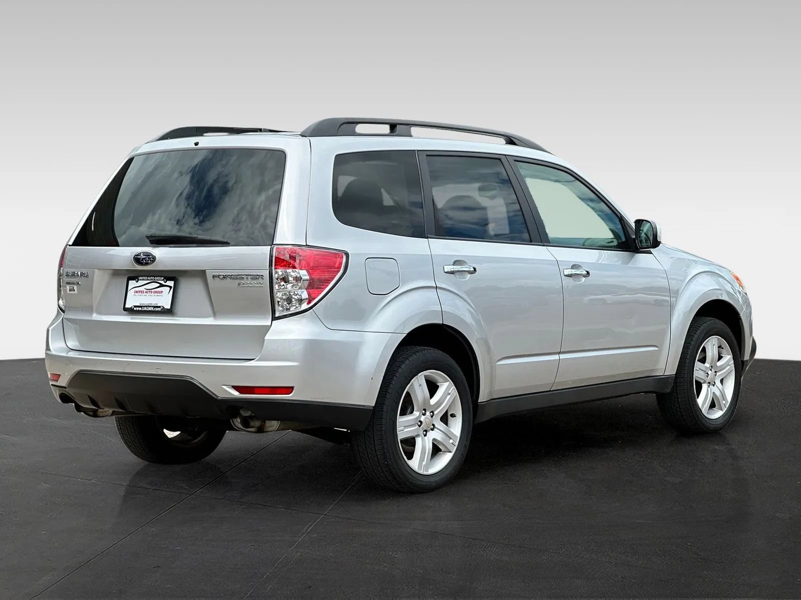 Used 2010 Subaru Forester 2.5X Premium AWD/4WD image 7