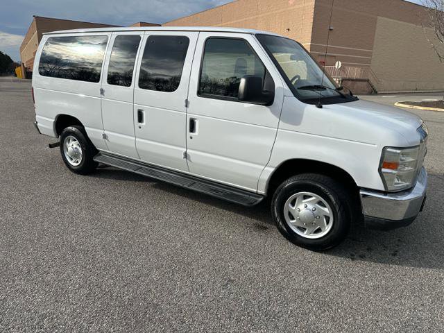 Used 2011 Ford E-350 and Econoline 350 XLT image 34