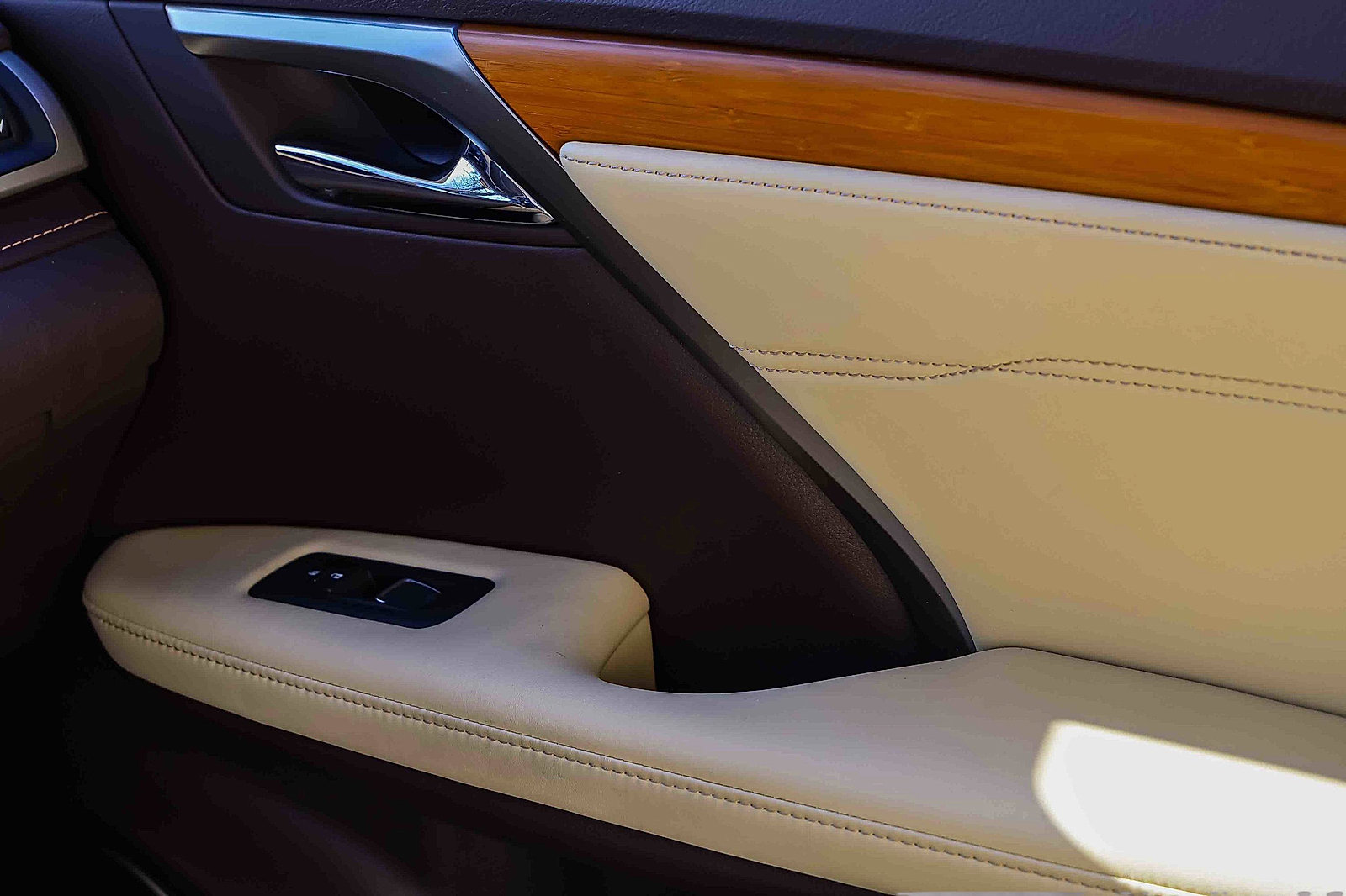 Used 2017 Lexus RX 350 AWD w/ Premium Package image 17