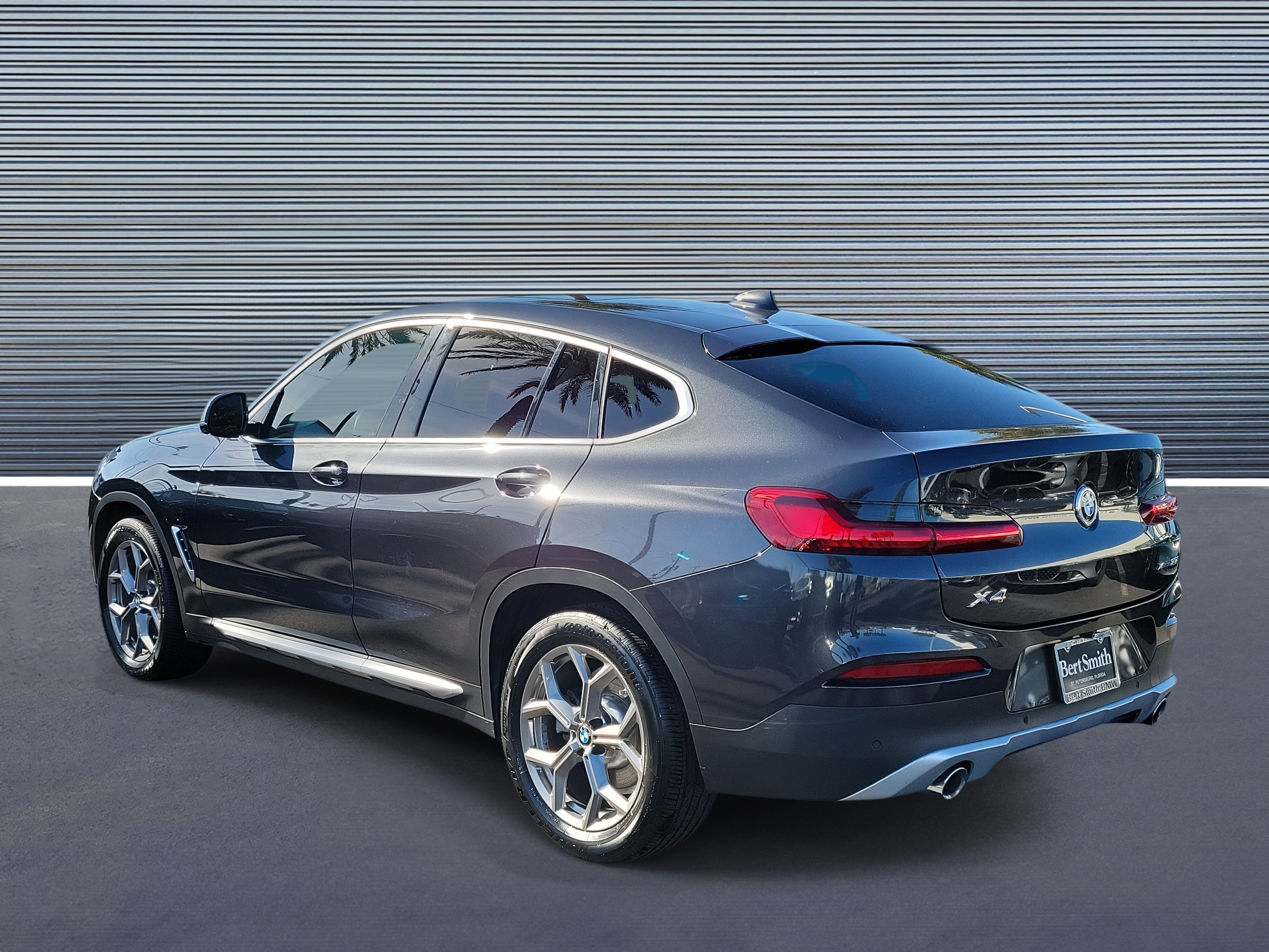 Used 2020 BMW X4 xDrive30i w/ Convenience Package image 4