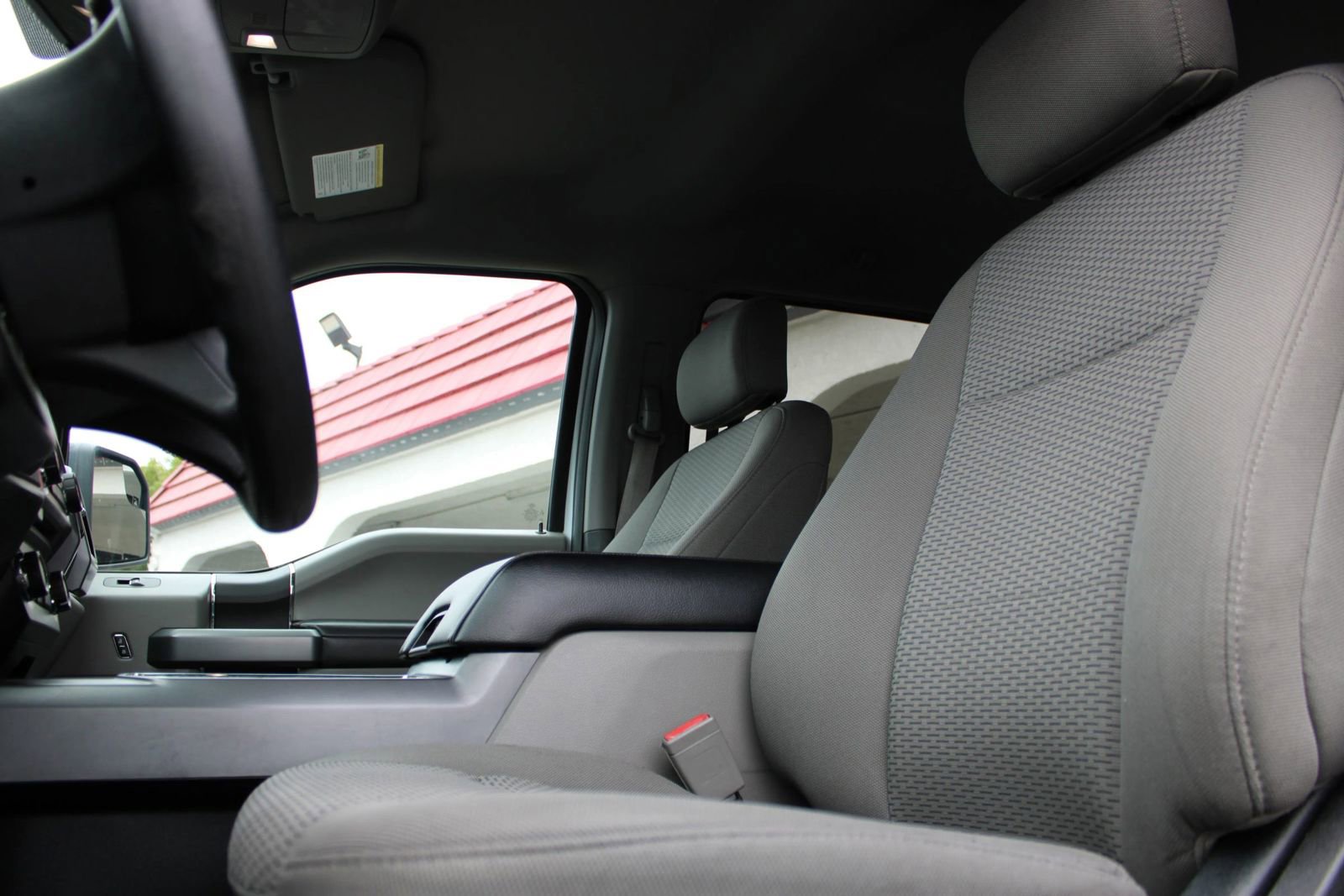 Used 2018 Ford F150 XLT image 9